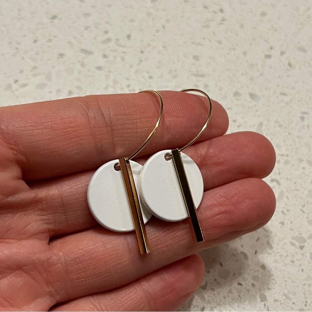 Bohemian Minimalist‎ Geometric Circle & Bar Shape Alloy Hoop Earrings - Picture 8 of 9